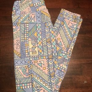 LuLaRoe Patterned Leggings